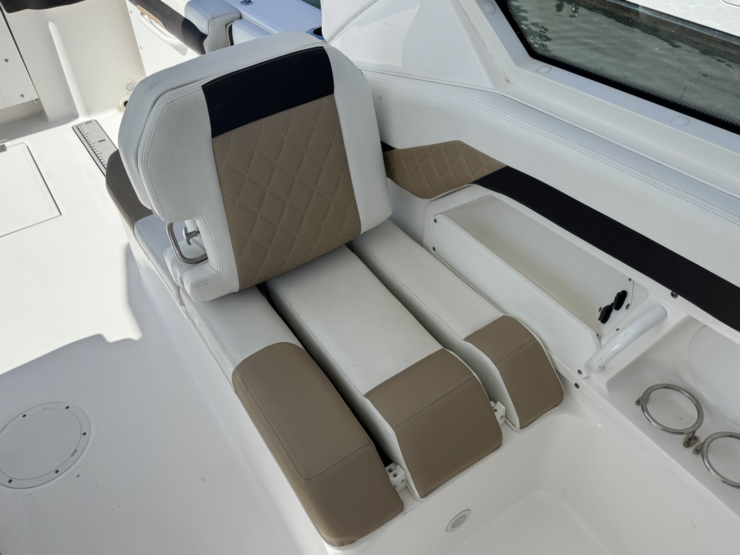 26ft Edgewater Yacht For Sale