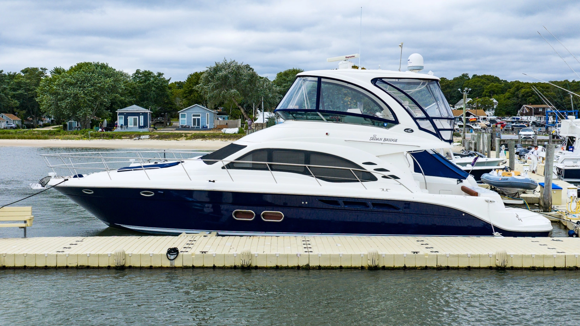 Sea Ray 52 Sedan Bridge Yacht For Sale