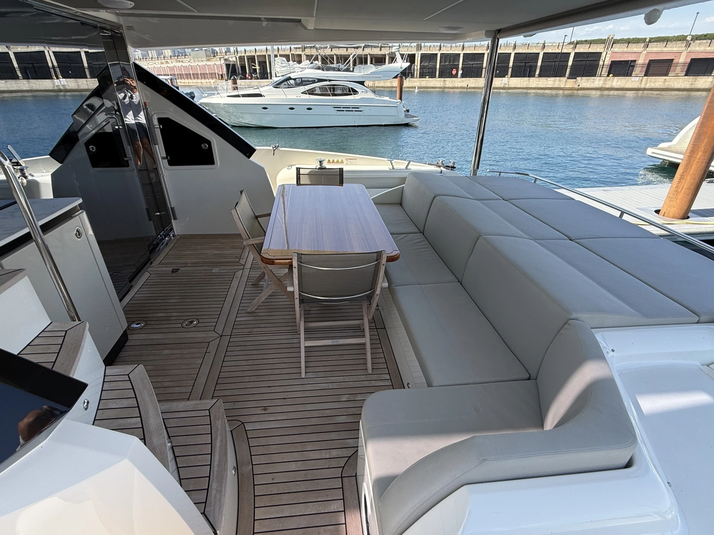 Absolute 62 Fly Yacht For Sale