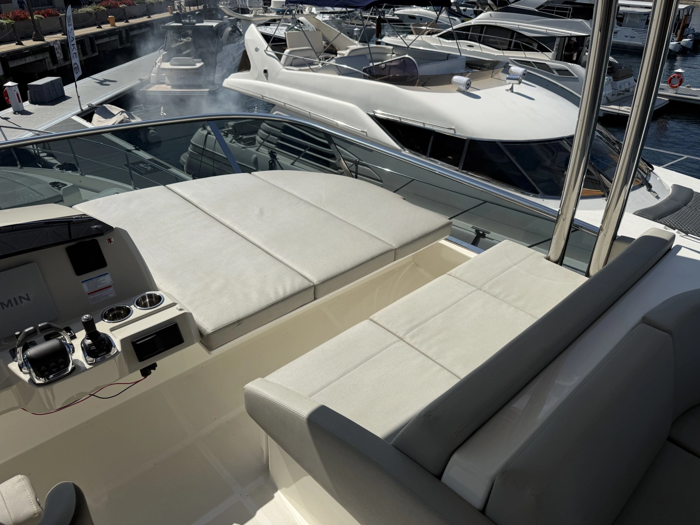 Absolute 62 Fly Yacht For Sale