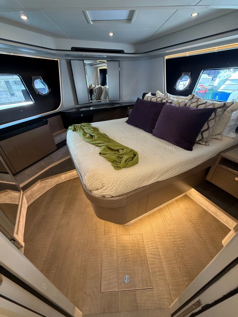 Absolute 62 Fly Yacht For Sale