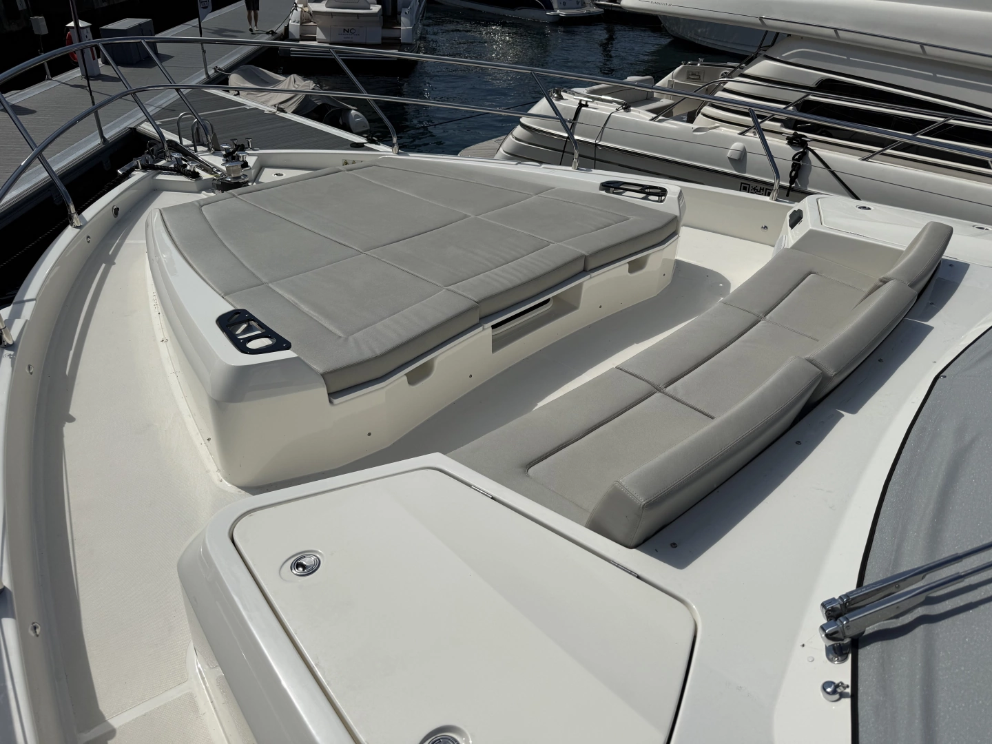 Absolute 62 Fly Yacht For Sale