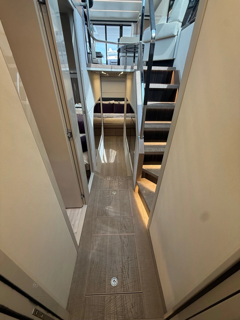 Absolute 62 Fly Yacht For Sale