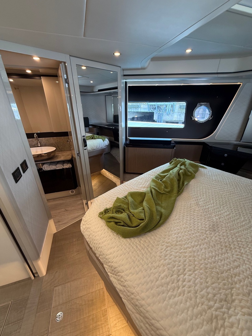 Piggy Bank 62ft Absolute Yacht For Sale