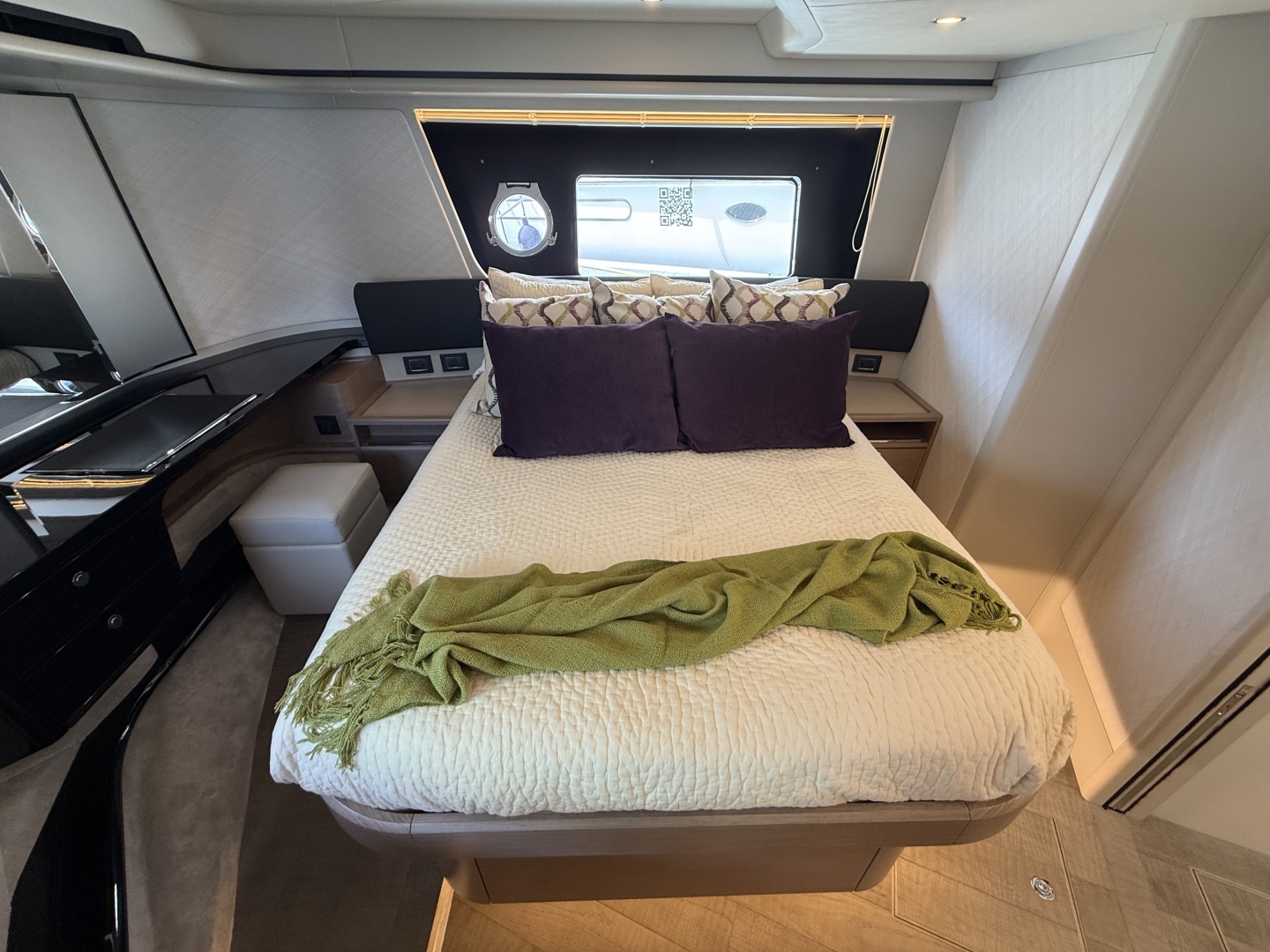 Piggy Bank 62ft Absolute Yacht For Sale