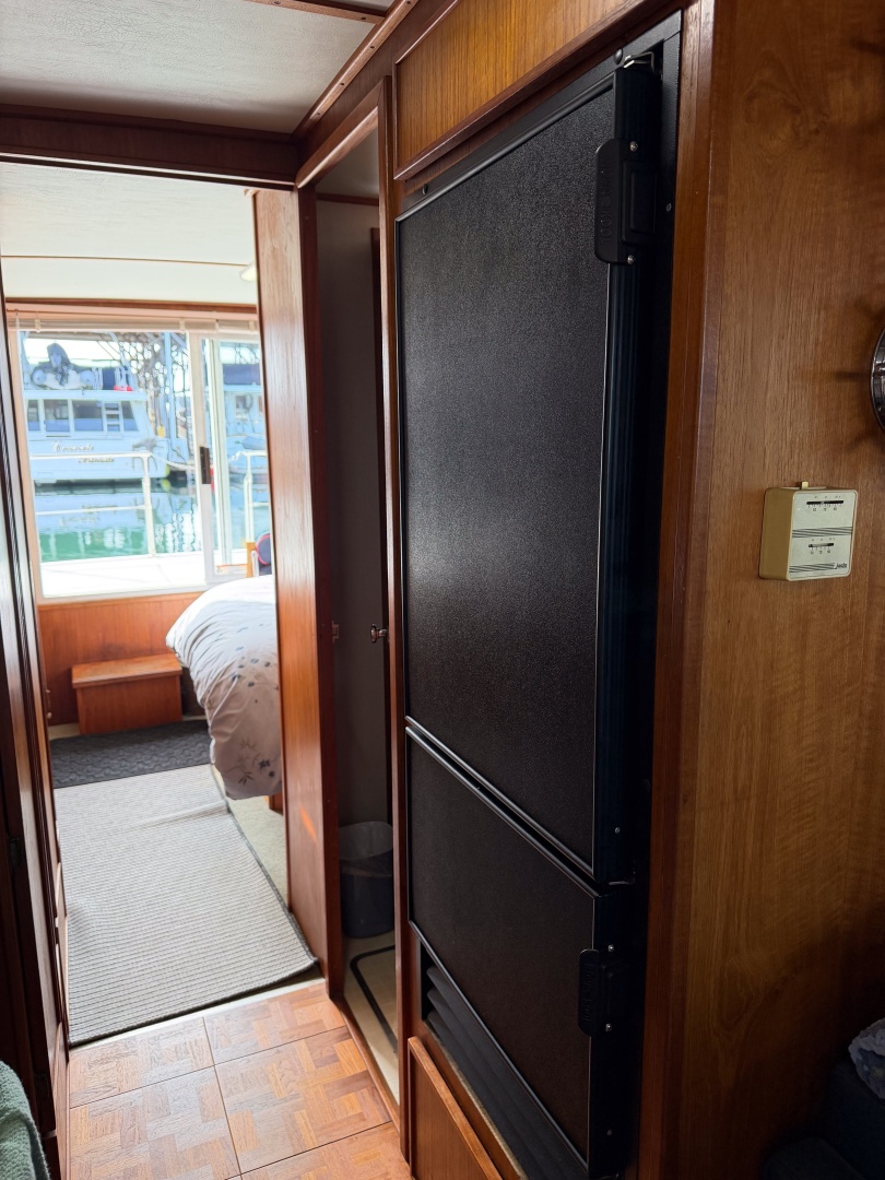 Sun Glo 42ft Cruise A Home Yacht For Sale