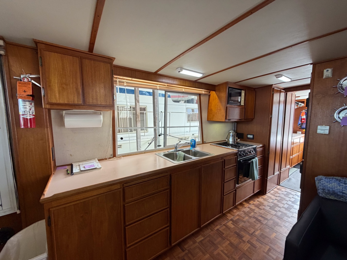 1990 Cruise-A-Home Corsair 4200