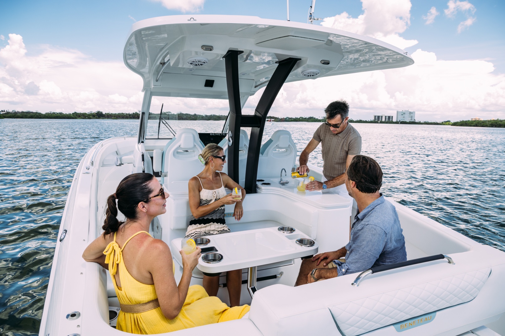 New Model 30ft Beneteau Yacht For Sale