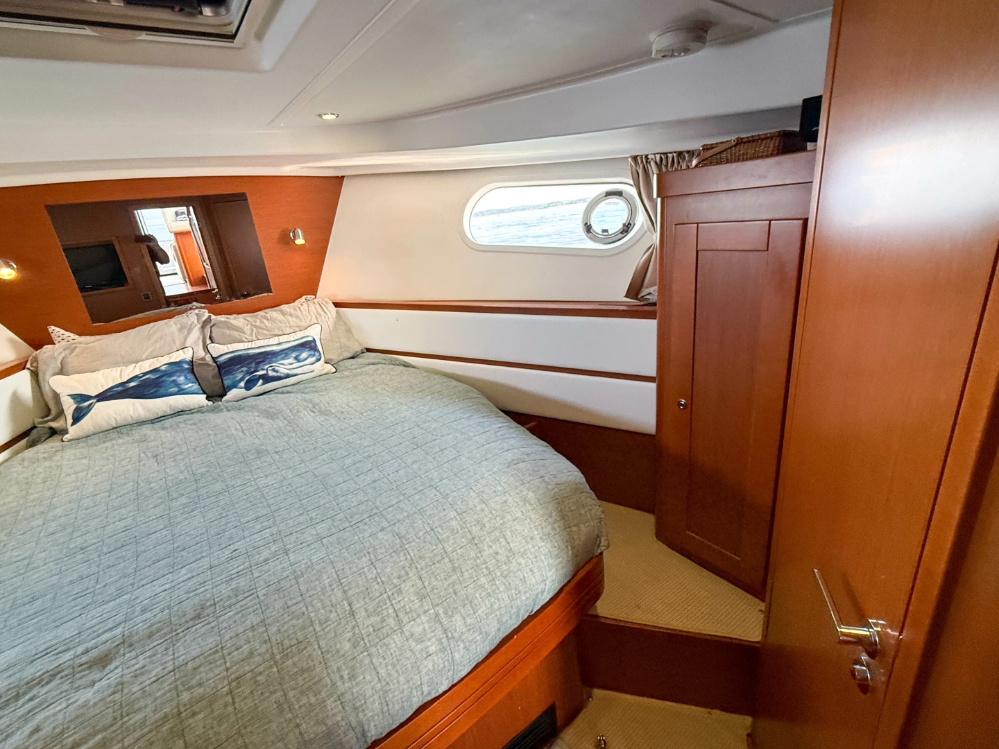 Beneteau Swift Trawler 44 Yacht For Sale