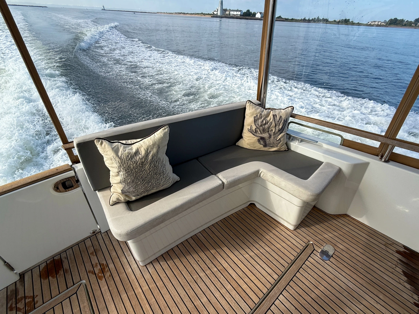 Beneteau Swift Trawler 44 Yacht For Sale