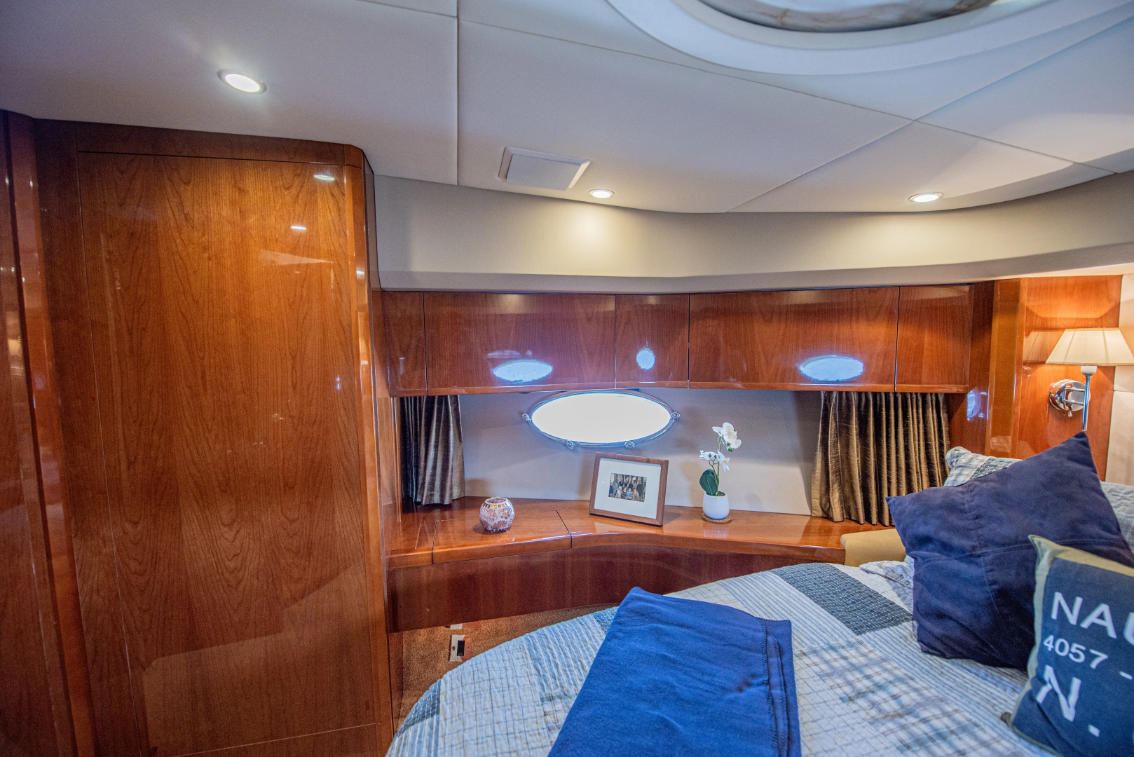 Princess V65 Yacht For Sale