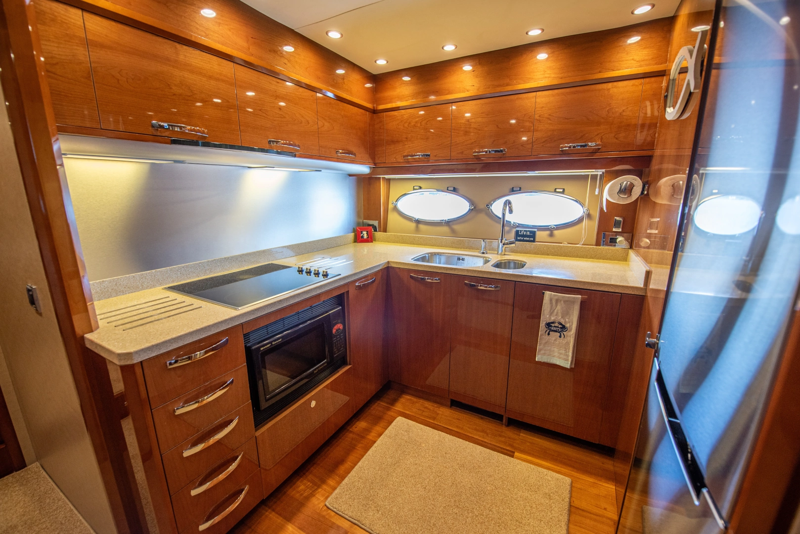 Princess V65 Yacht For Sale