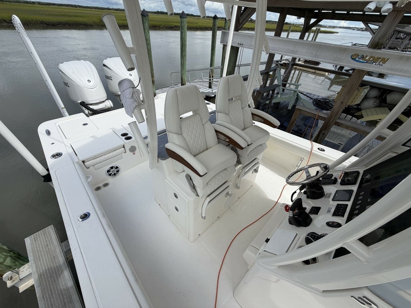 30ft Regulator Yacht For Sale