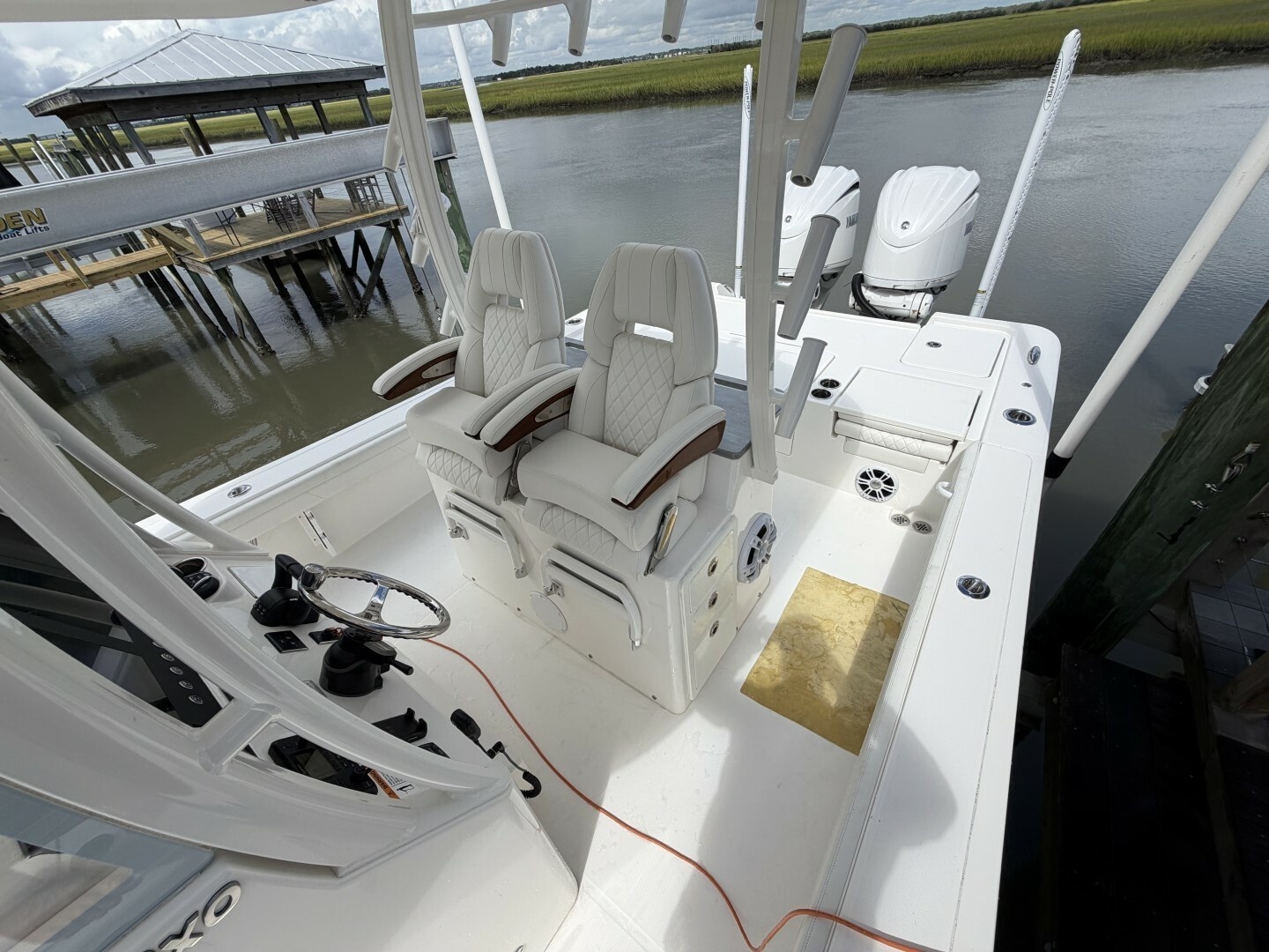 30ft Regulator Yacht For Sale