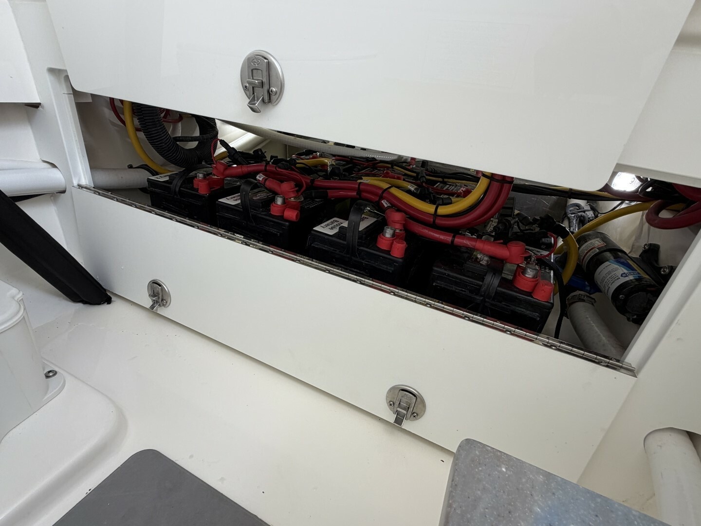 30ft Regulator Yacht For Sale
