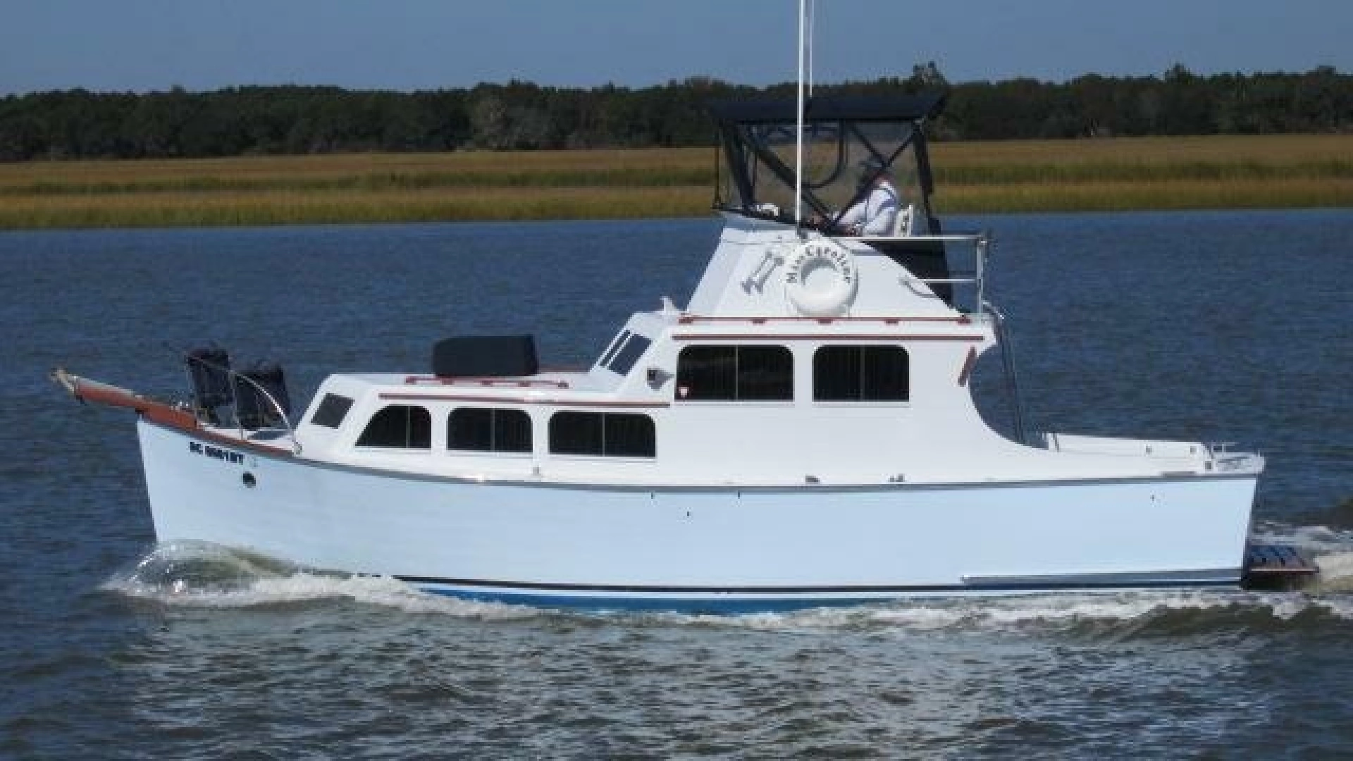 1952 Custom Rose Brothers 32 Flybridge - photo 1 of 21