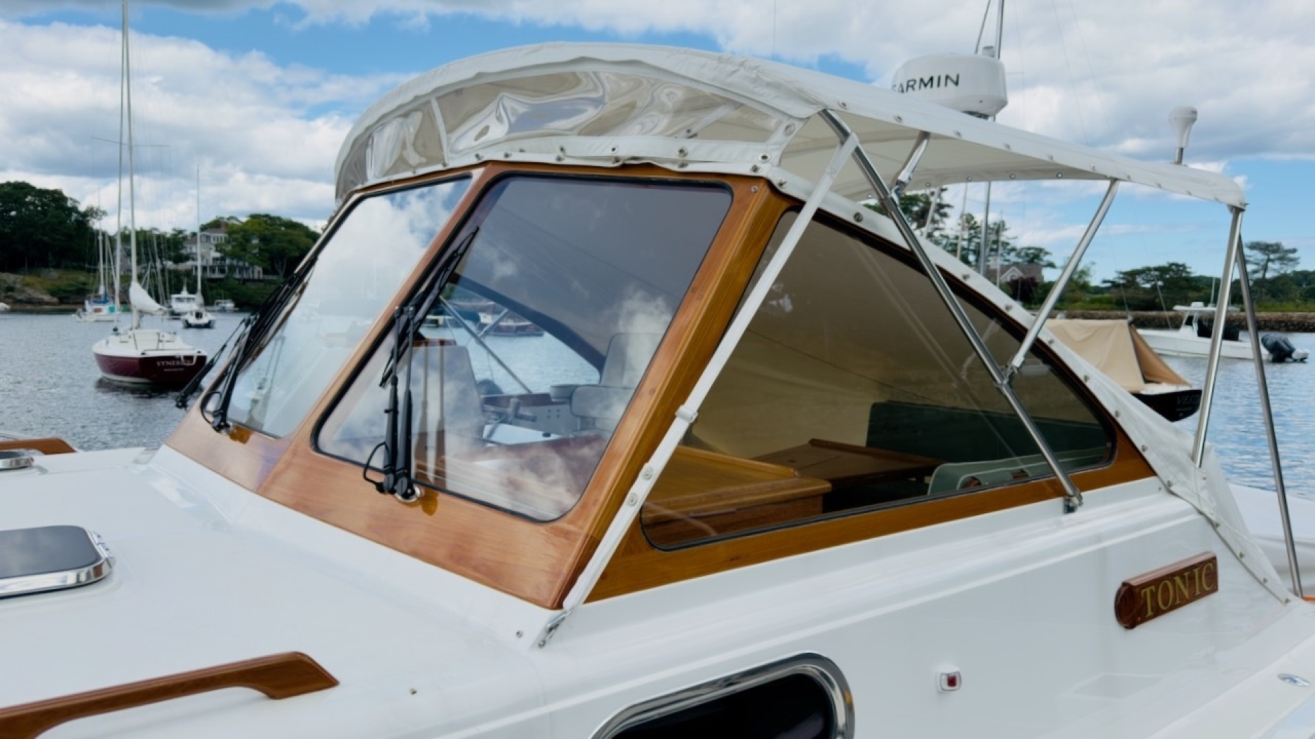 TONIC 33ft Fortier Yacht For Sale