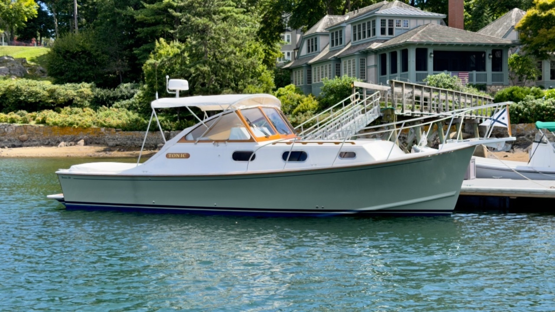 TONIC 33ft Fortier Yacht For Sale