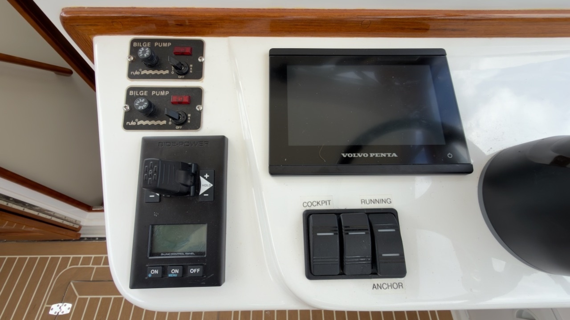 TONIC 33ft Fortier Yacht For Sale