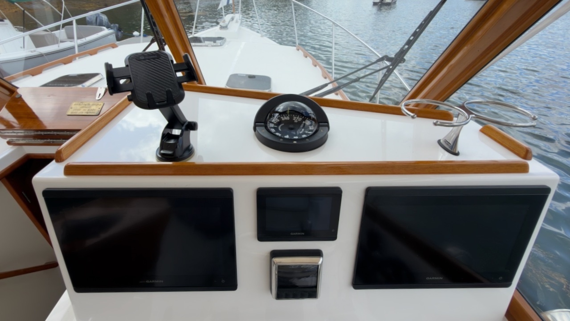 TONIC 33ft Fortier Yacht For Sale