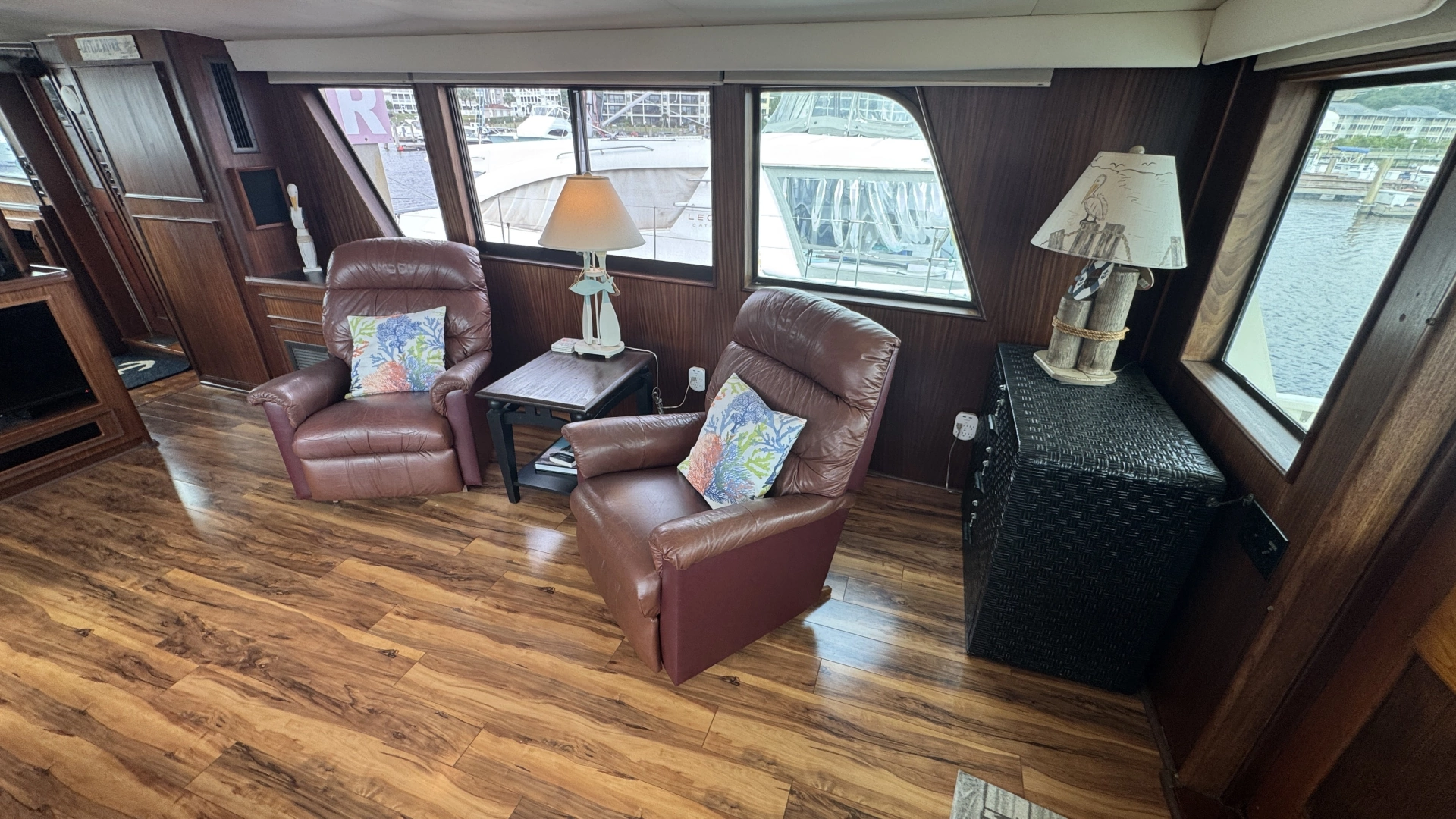 Hatteras 53 Extended Deckhouse Yacht For Sale