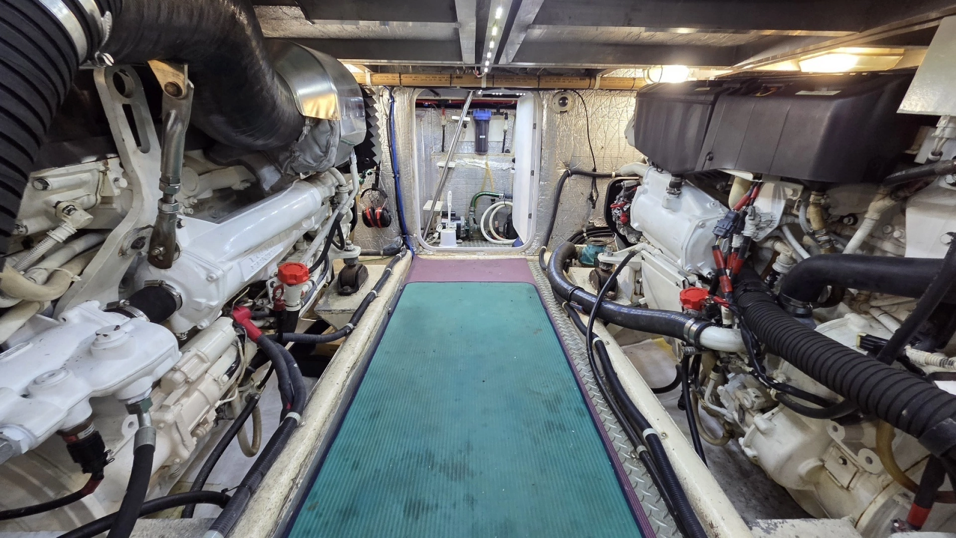 Navigator 5400 Yacht For Sale