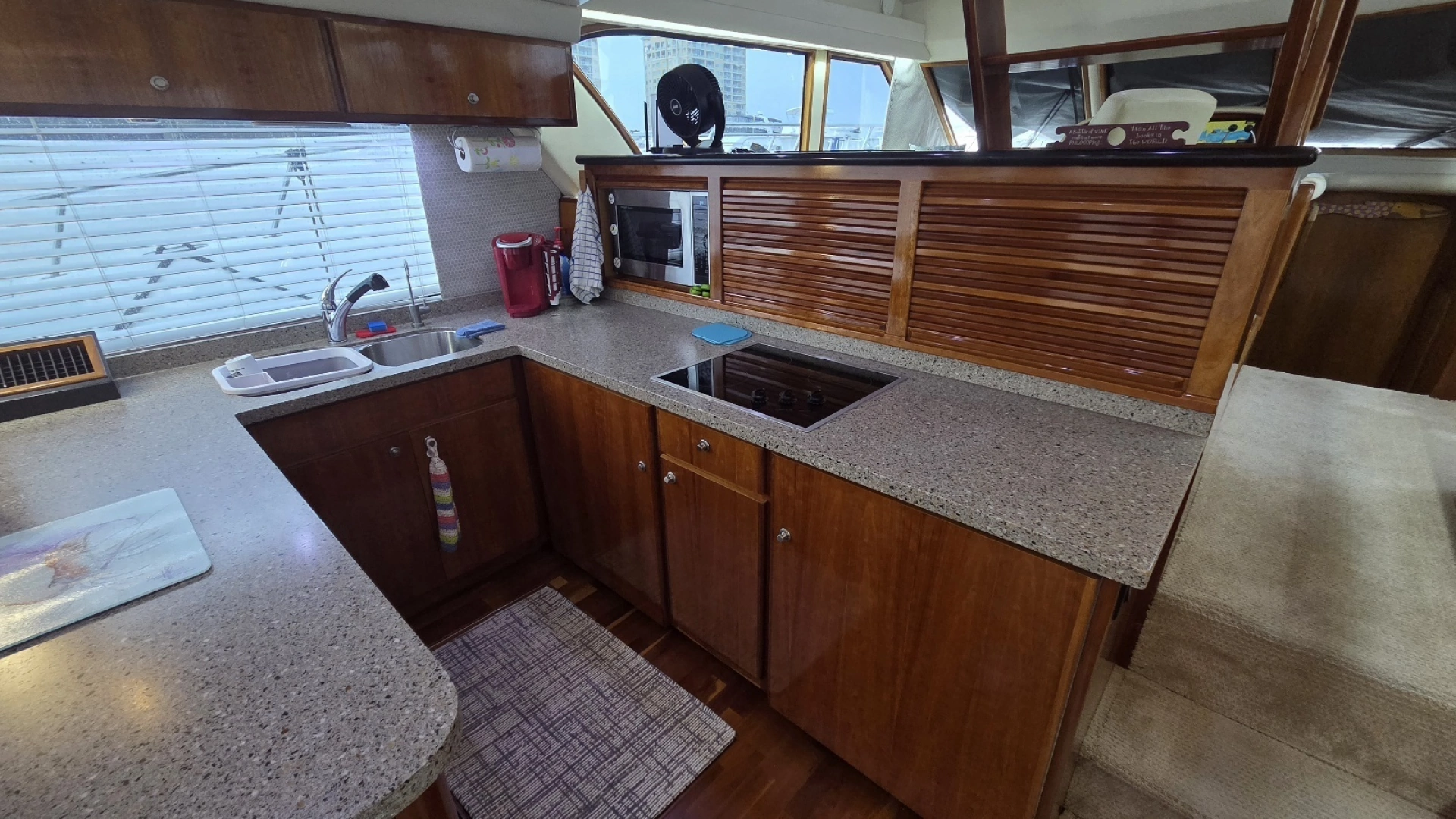 Navigator 5400 Yacht For Sale