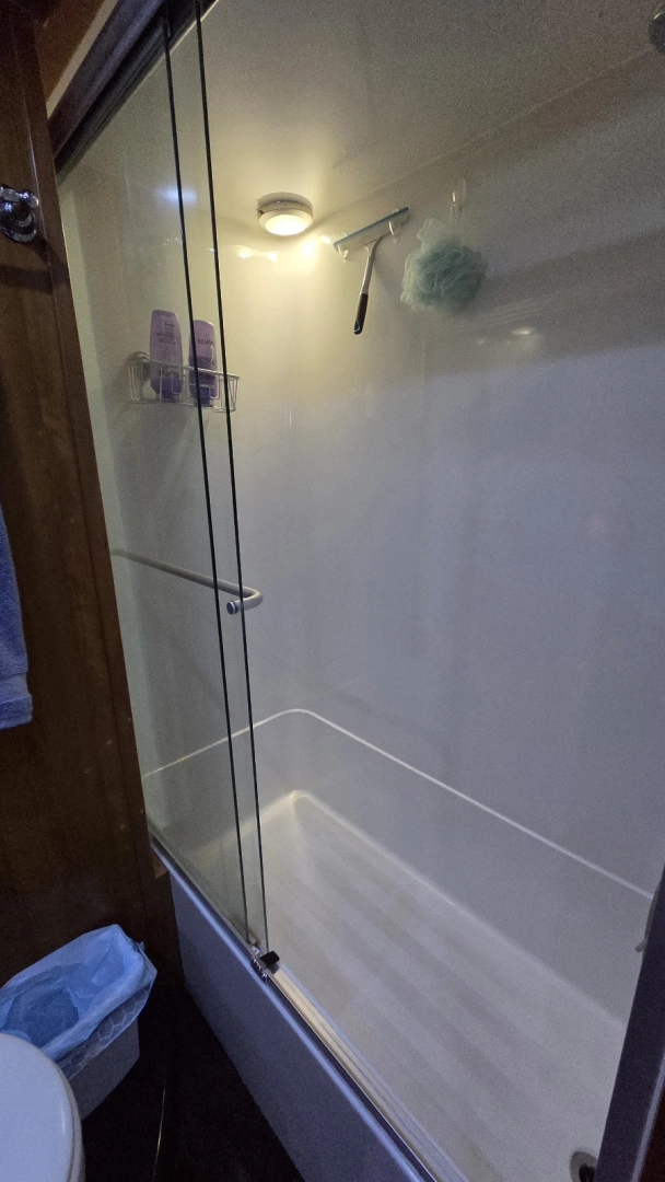 Navigator 5400 Yacht For Sale