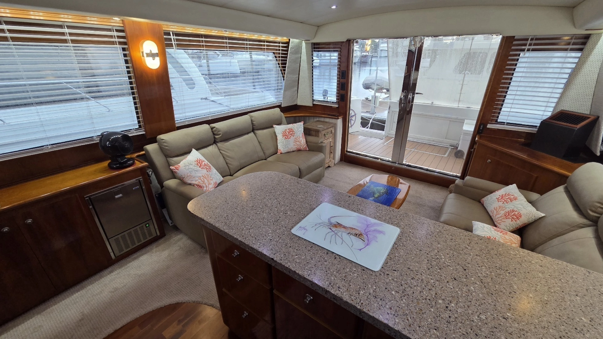 Navigator 5400 Yacht For Sale