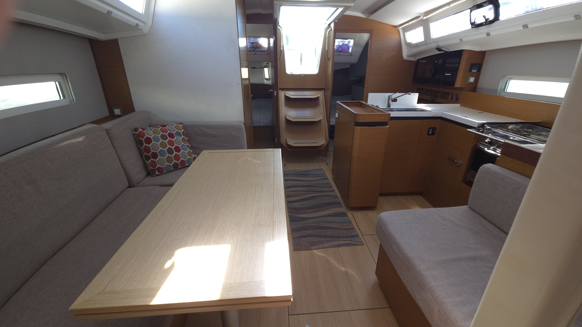 2020 Jeanneau Sun Odyssey 410