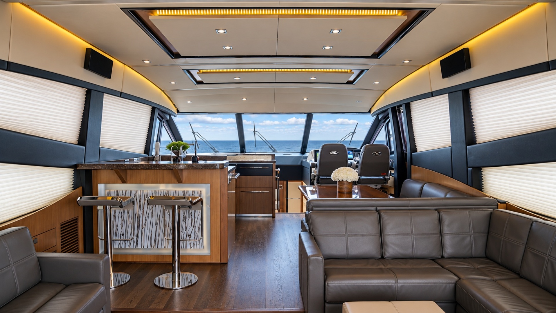 2016 Sea Ray L650 Fly