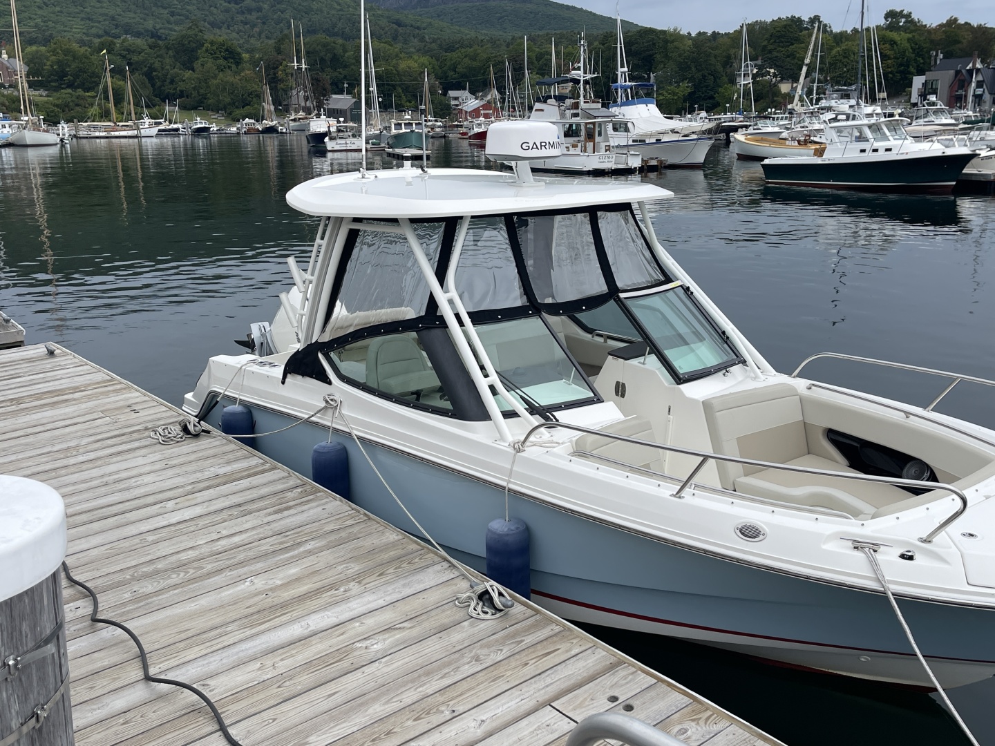 24ft Boston Whaler Yacht For Sale 24ft Boston Whaler Yacht For Sale