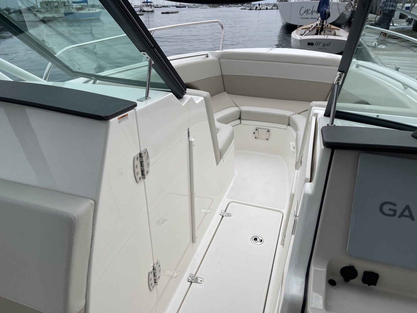 24ft Boston Whaler Yacht For Sale 24ft Boston Whaler Yacht For Sale