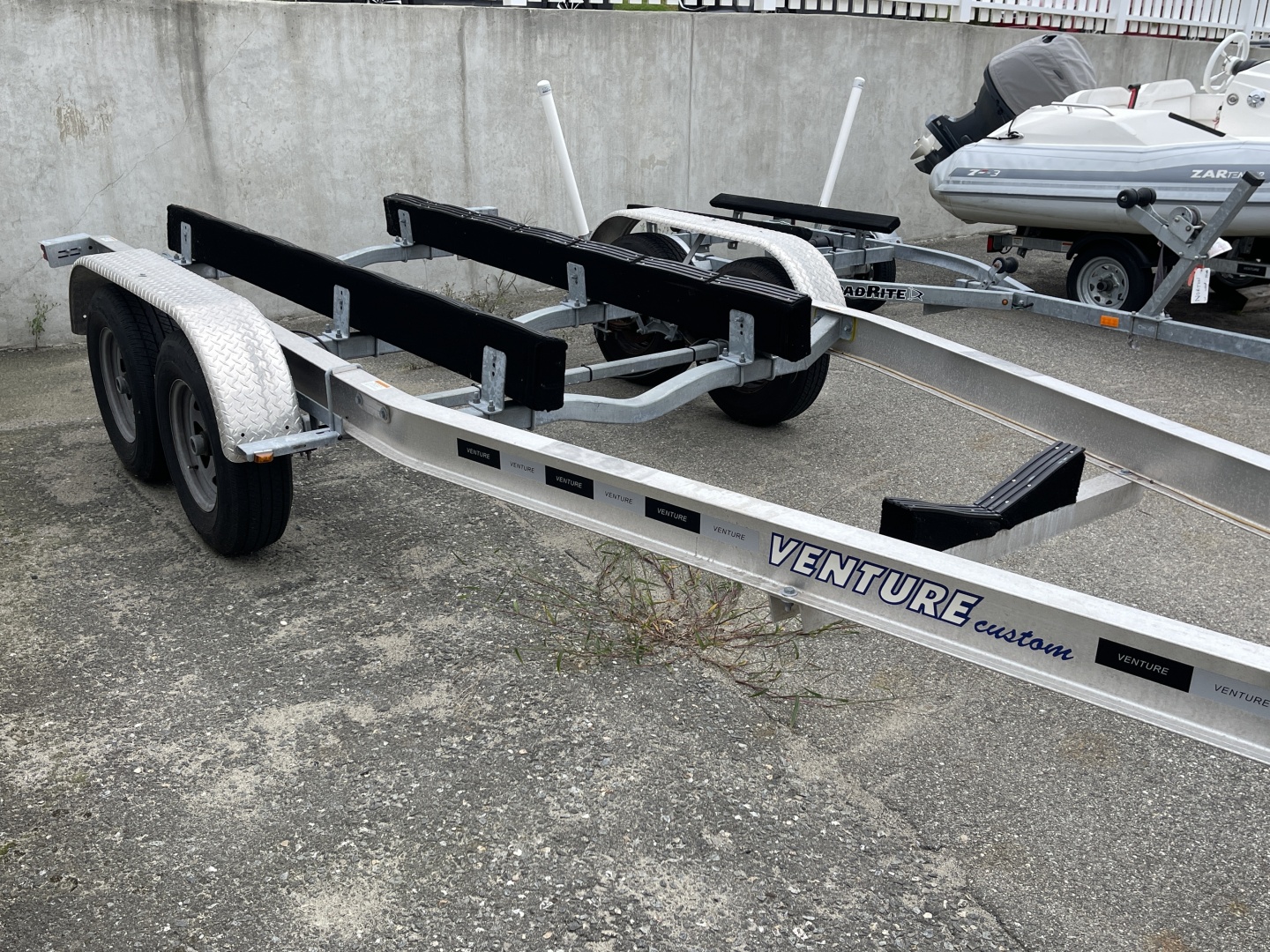 24ft Boston Whaler Yacht For Sale 24ft Boston Whaler Yacht For Sale