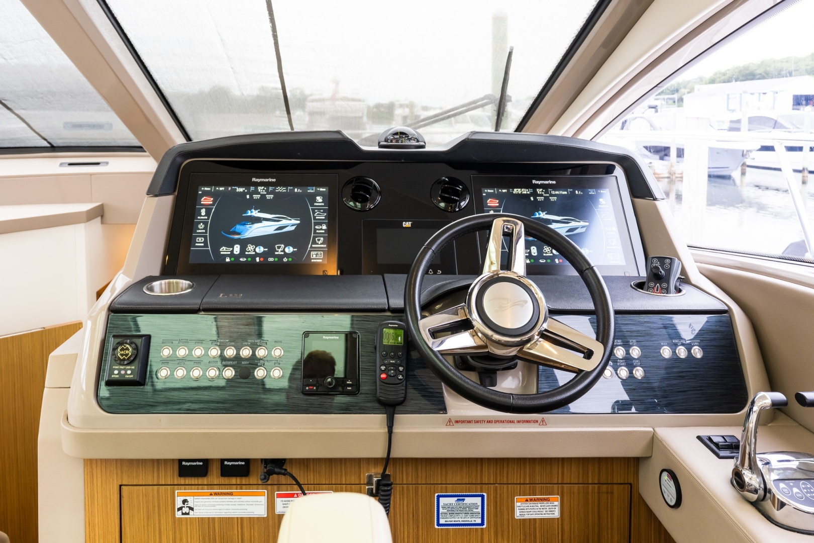 2018 Sea Ray L550