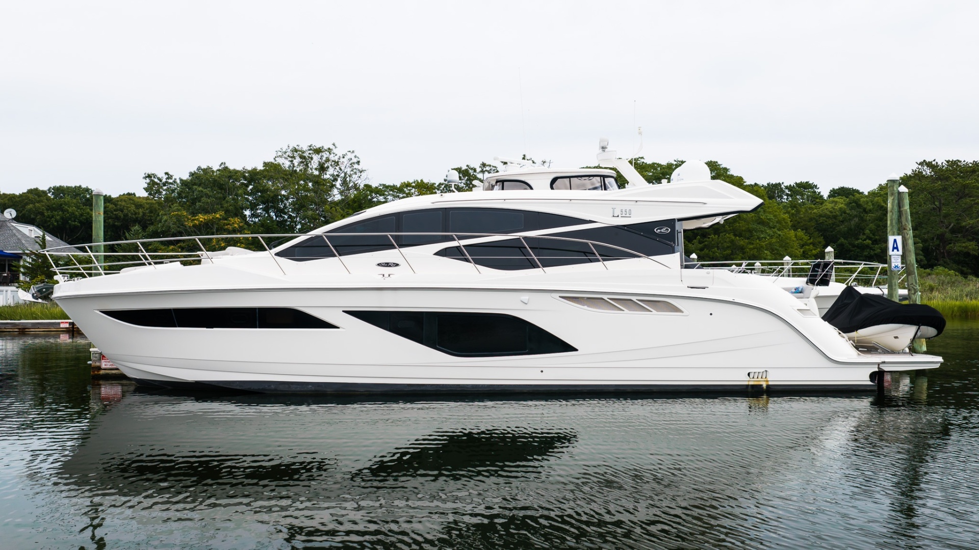 2018 Sea Ray L550
