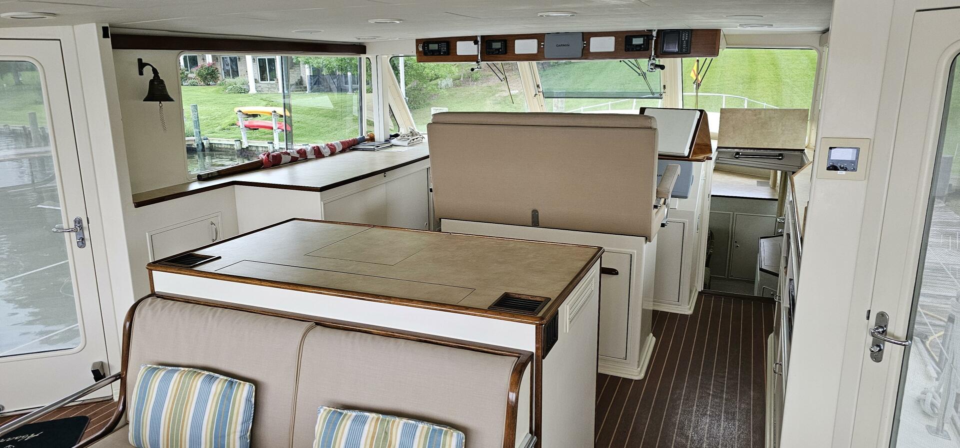 1969 Derecktor Hunt Motor Yacht