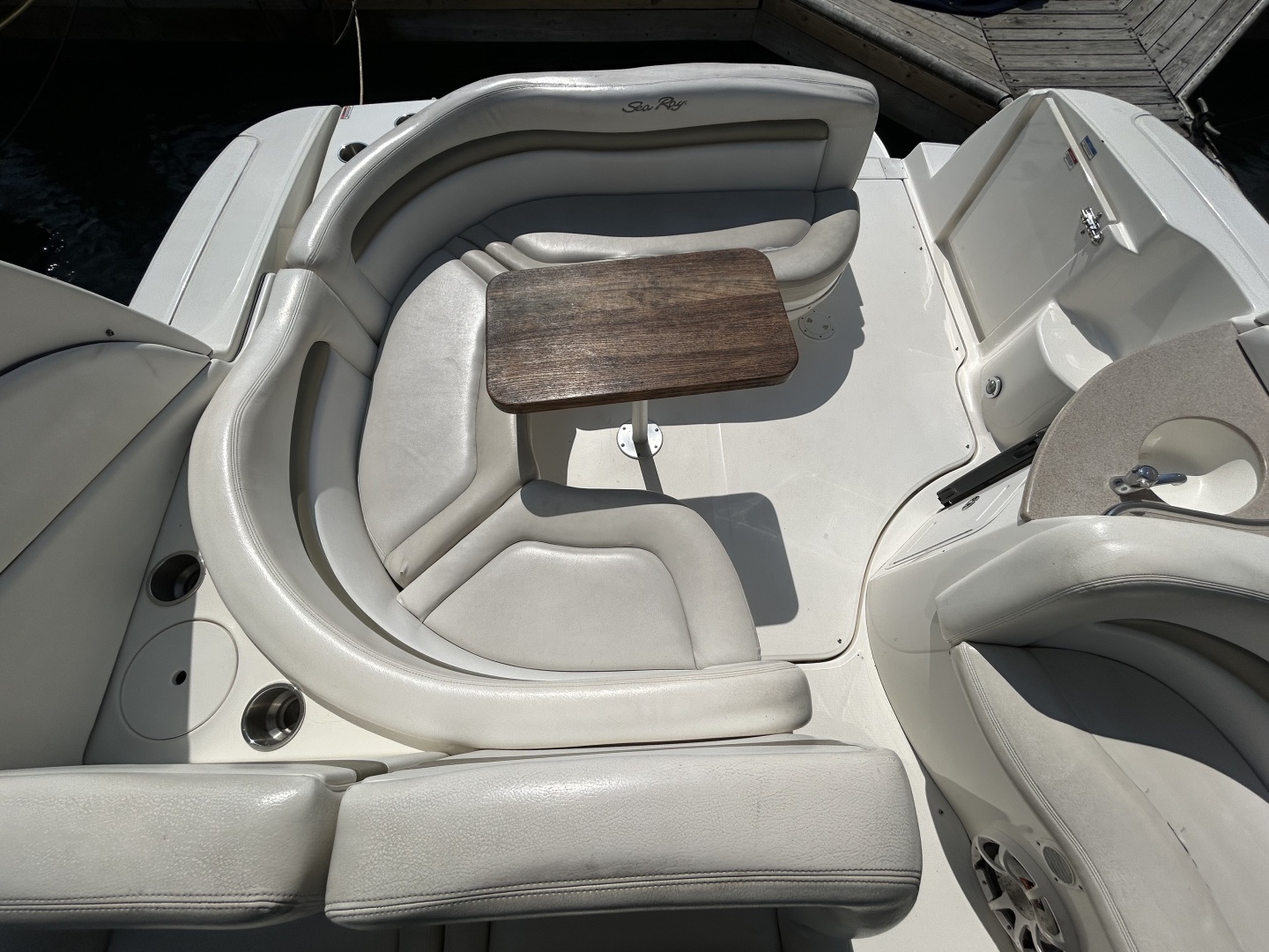 2006 Sea Ray Sundancer 320