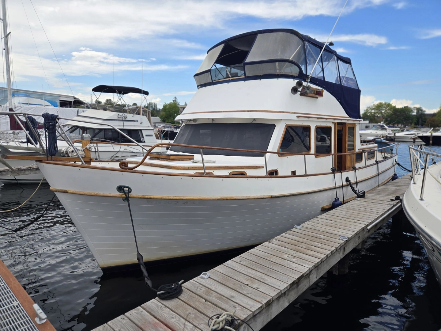 1979 Ocean Alexander 40 Double Cabin - photo 1 of 70