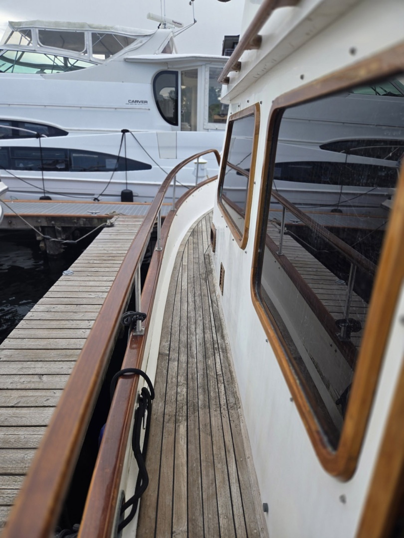 IMAGINE 40ft Ocean Alexander Yacht For Sale
