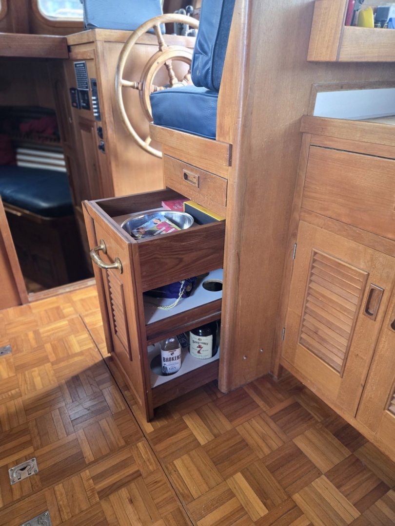 IMAGINE 40ft Ocean Alexander Yacht For Sale
