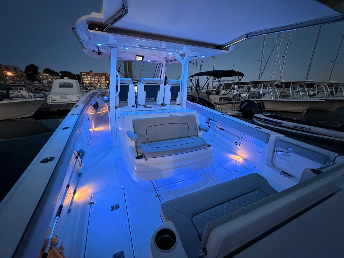 Pursuit S378 Yacht For Sale