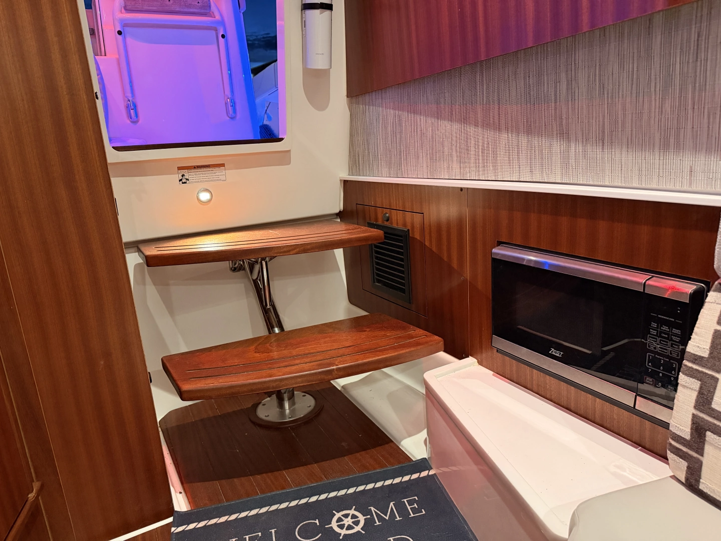 Pursuit S378 Yacht For Sale