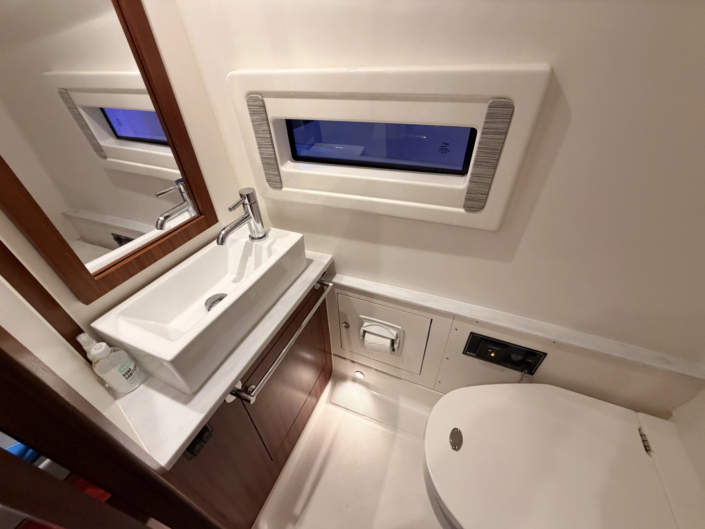 Pursuit S378 Yacht For Sale