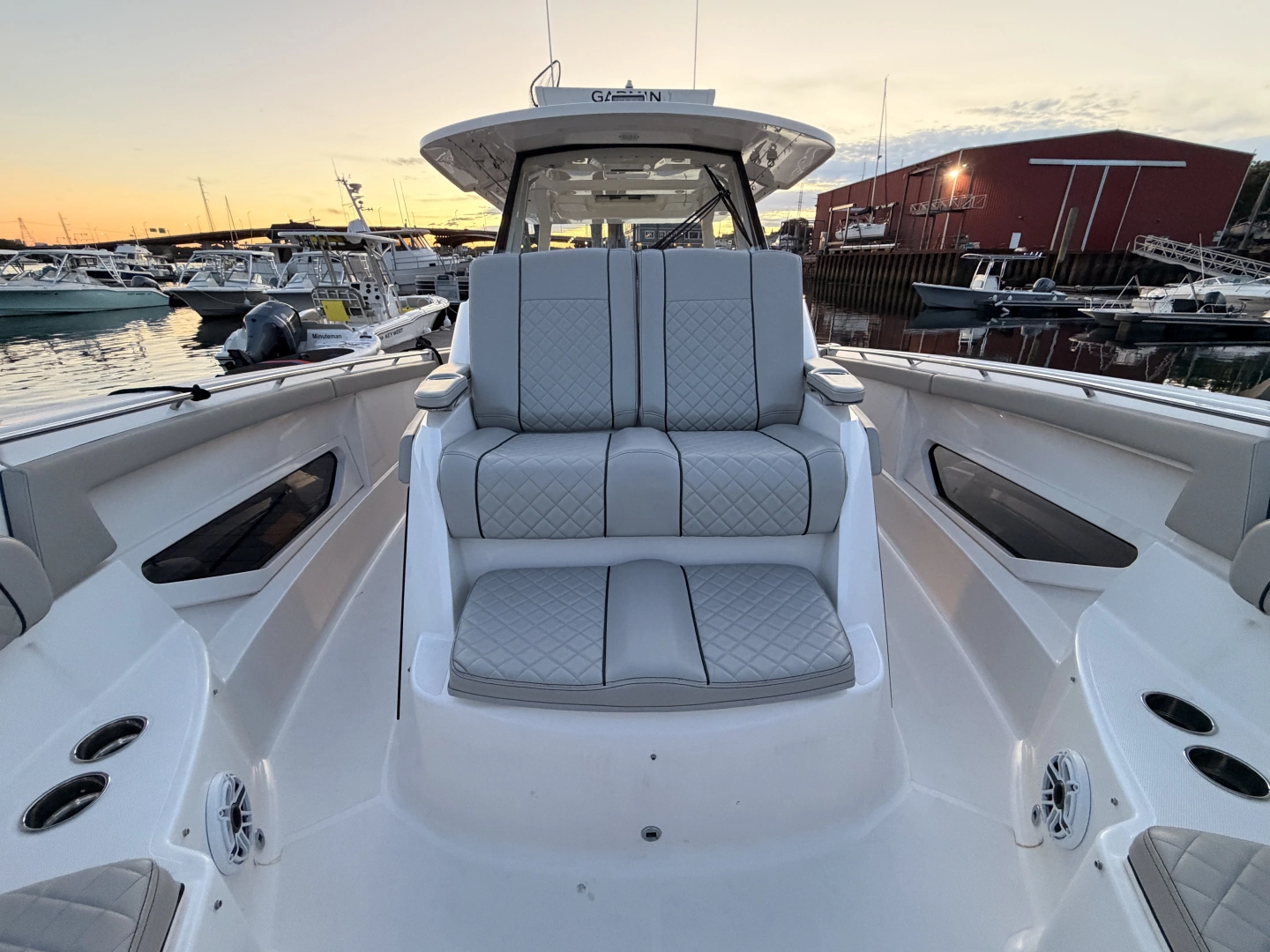 Pursuit S378 Yacht For Sale