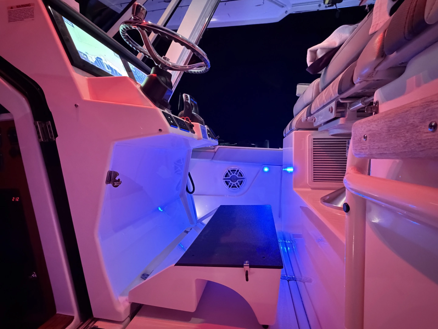 Pursuit S378 Yacht For Sale