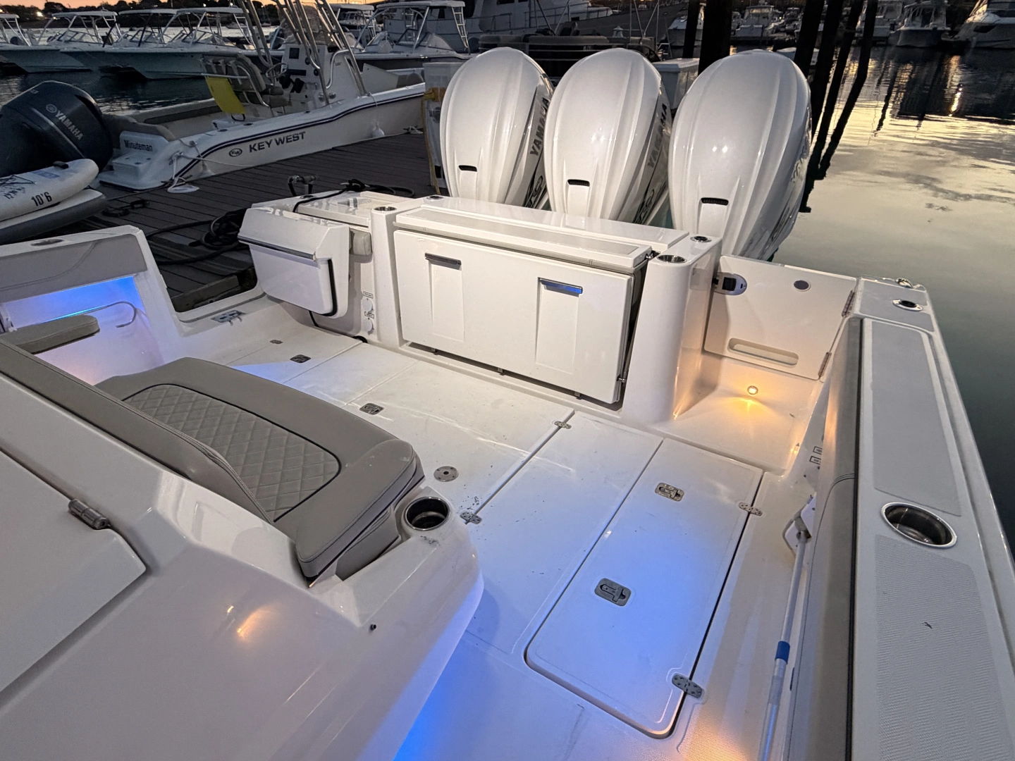 Pursuit S378 Yacht For Sale