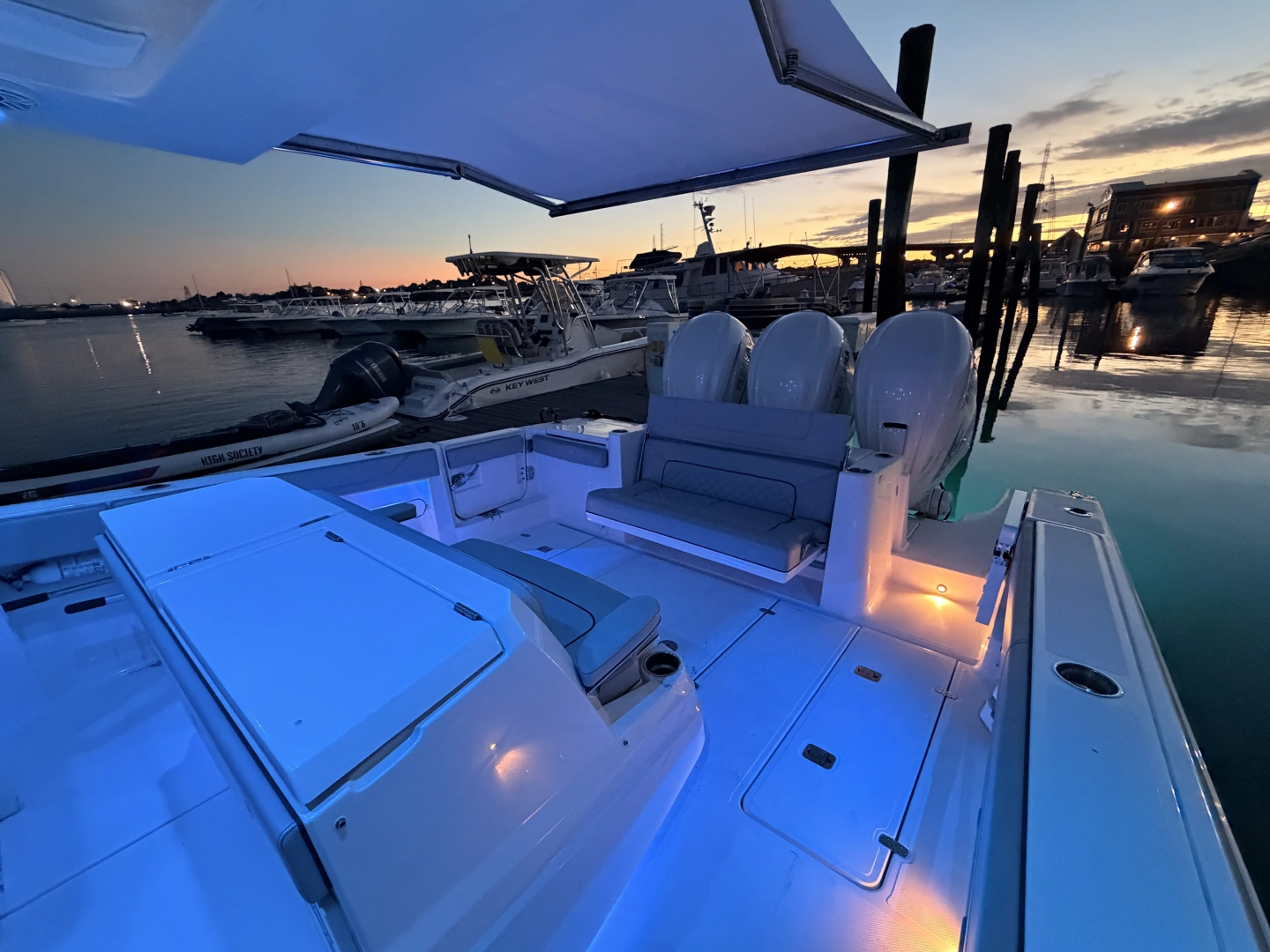 Pursuit S378 Yacht For Sale