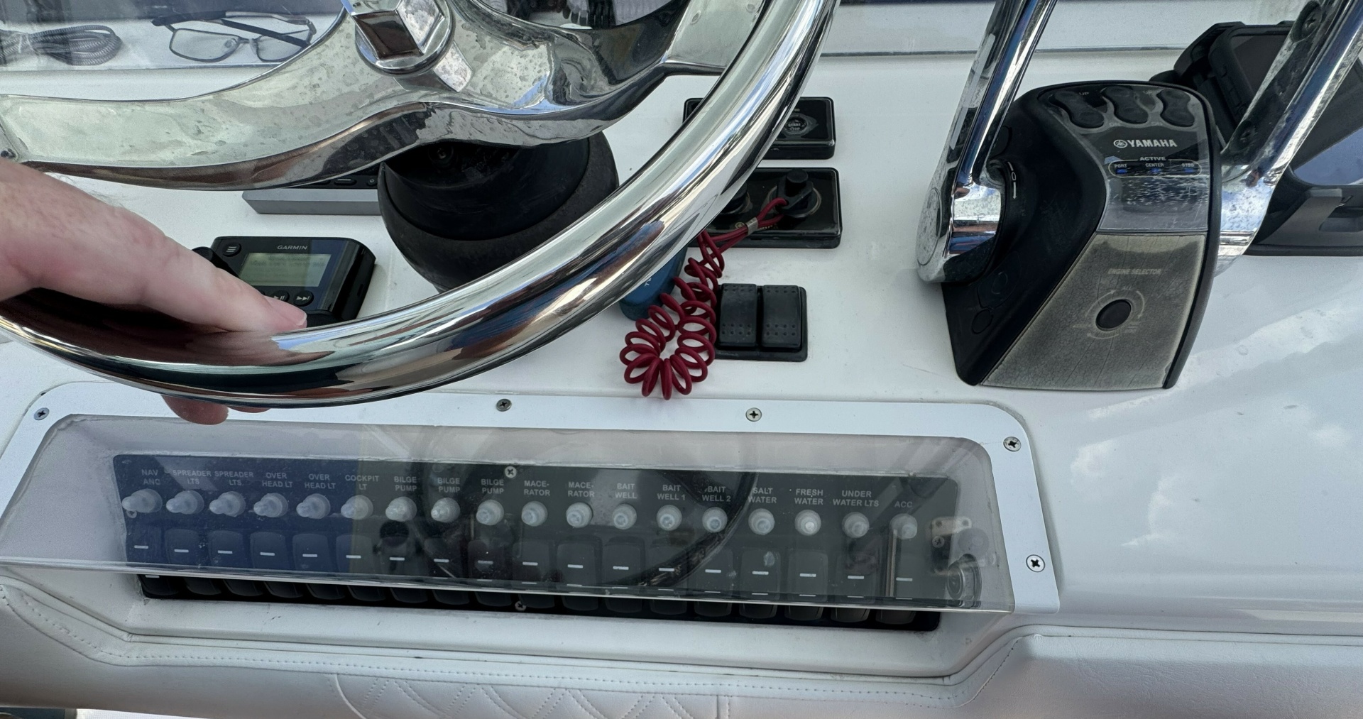 Line Holder 36ft Invincible Yacht For Sale