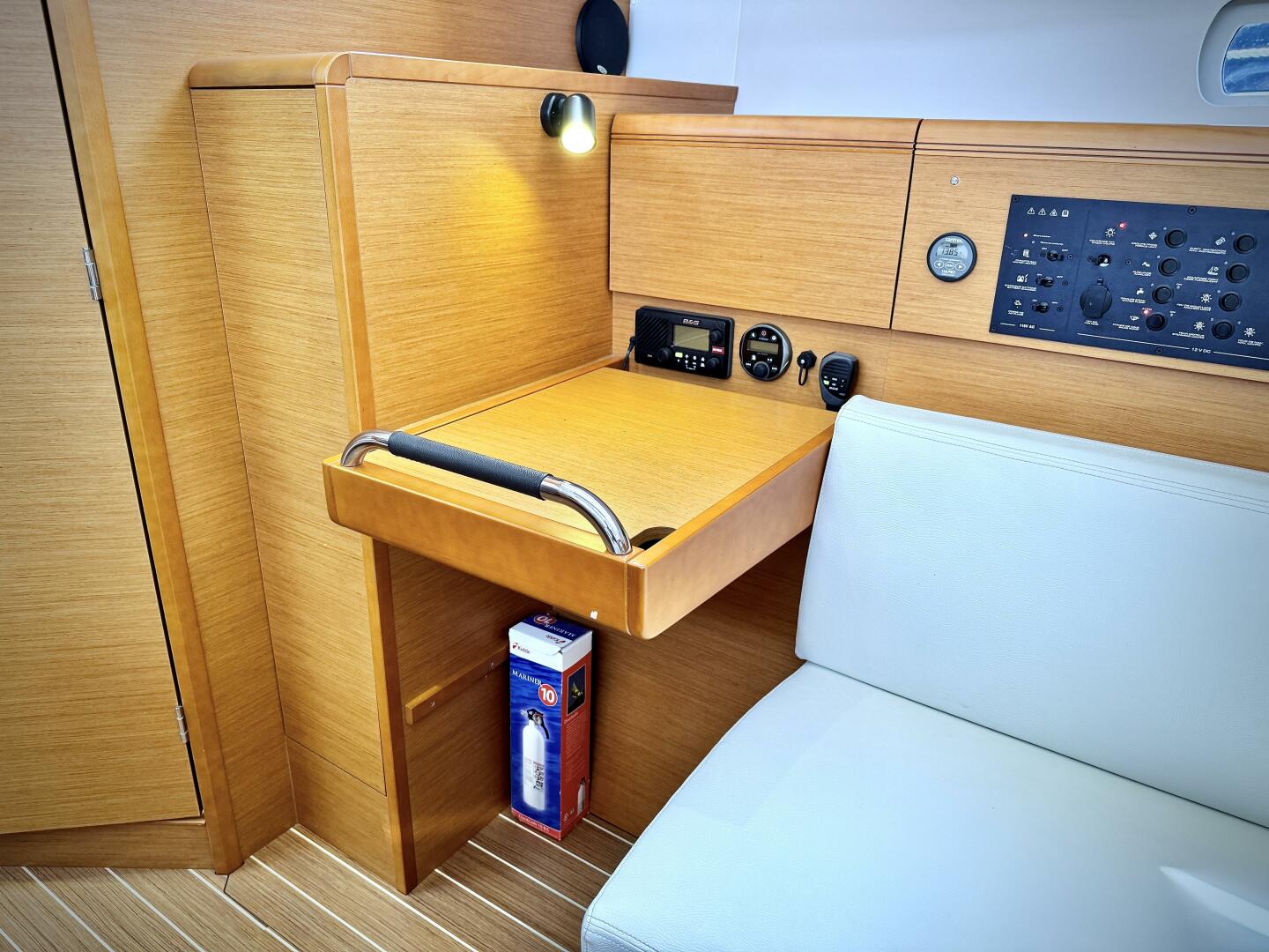 2015 Jeanneau 379